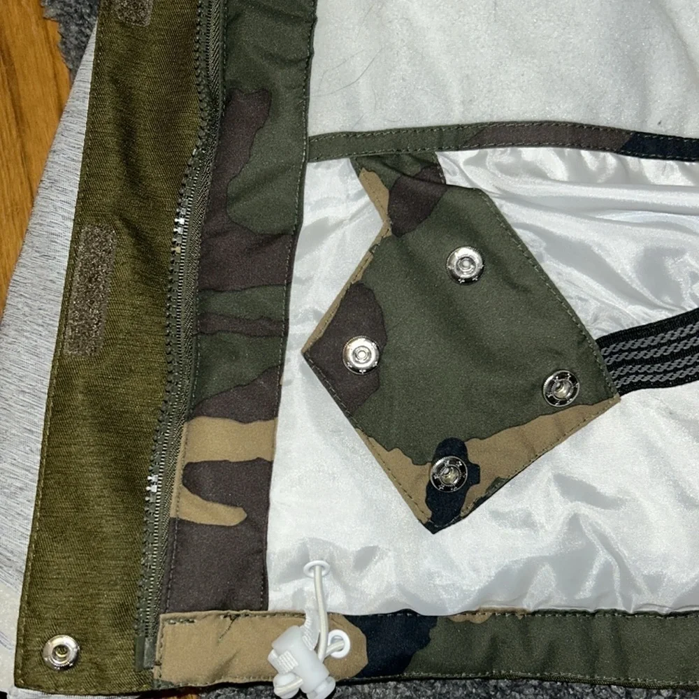 Aperture winter coat Size Small - Picture 3 of 16